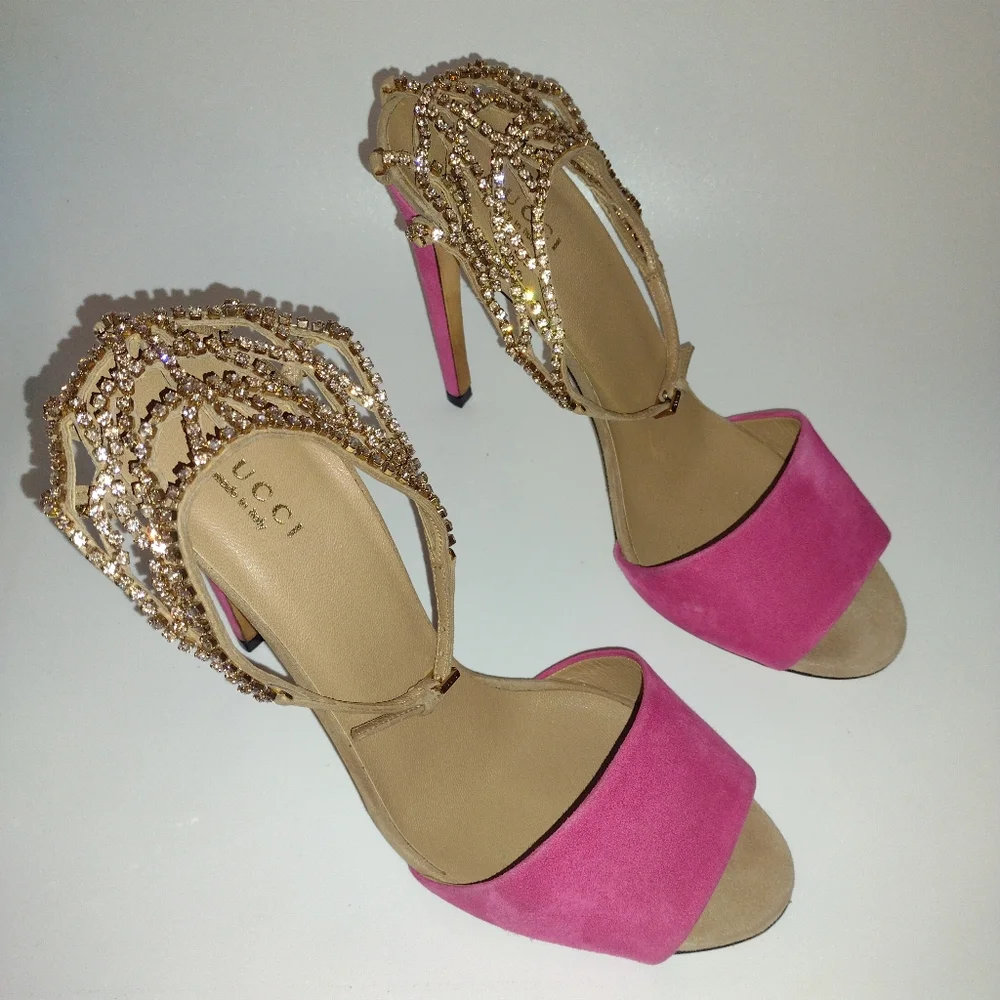 SOLD 💔 Gucci Rhinestone Pink Chainlink Heels - Picture 12 of 16